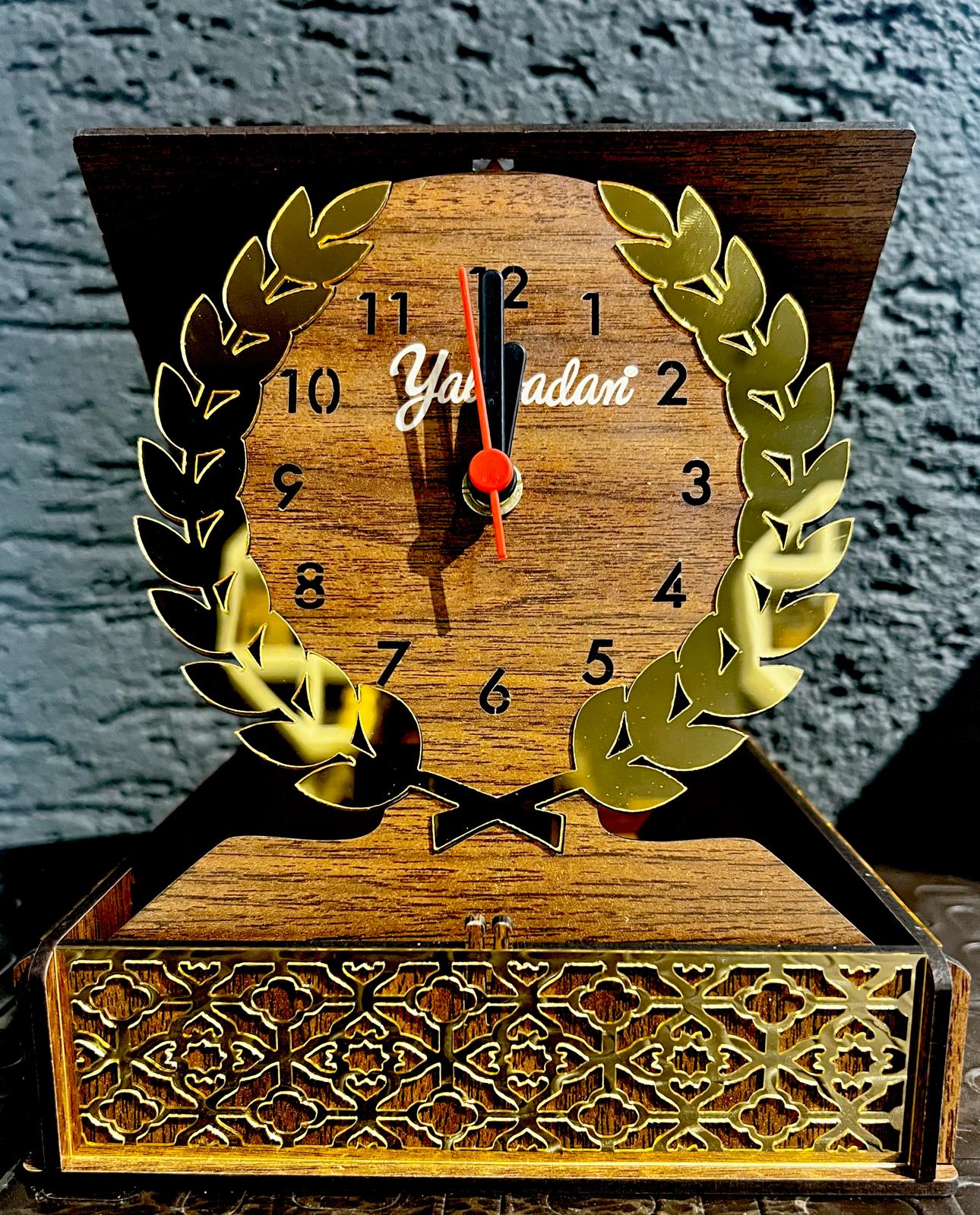 YALOVADAN ÇINAR YAPRAKLI KUTULU SAAT